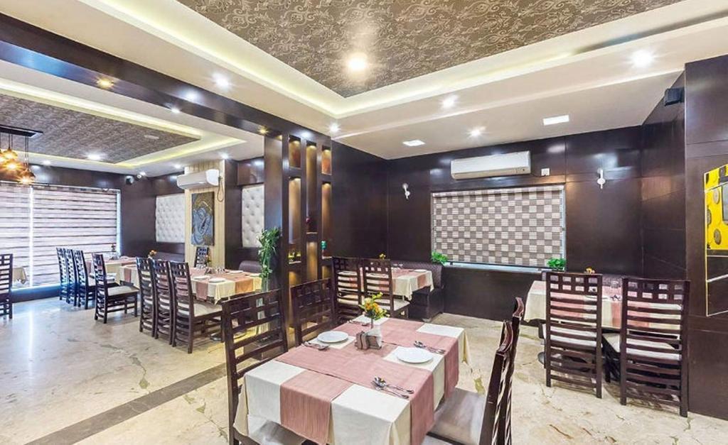 Hotel Bellevue Gwalijar Zewnętrze zdjęcie